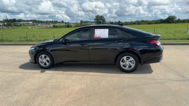Photo of 2023 Onyx Black Hyundai ELANTRA