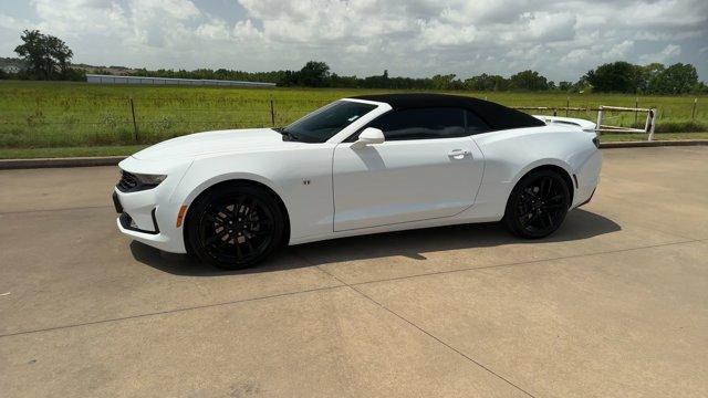 Photo of 2023 Summit White Chevrolet Camaro