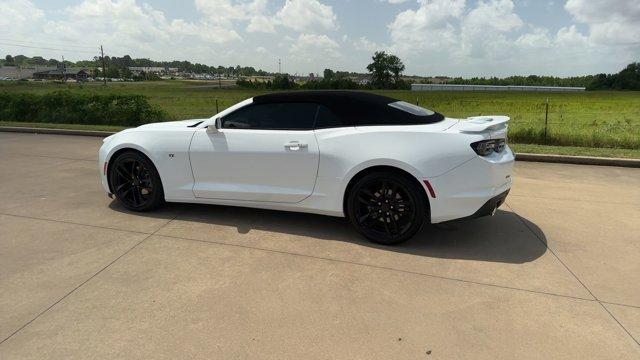 Photo of 2023 Summit White Chevrolet Camaro