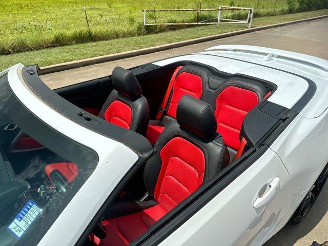 Photo of 2023 Summit White Chevrolet Camaro