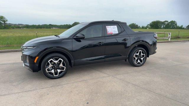 Photo of 2024 Phantom Black Hyundai SANTA CRUZ
