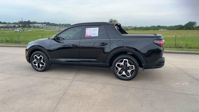 Photo of 2024 Phantom Black Hyundai SANTA CRUZ