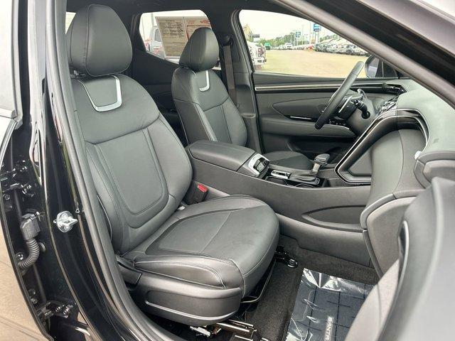 Photo of 2024 Phantom Black Hyundai SANTA CRUZ
