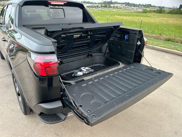Photo of 2024 Phantom Black Hyundai SANTA CRUZ