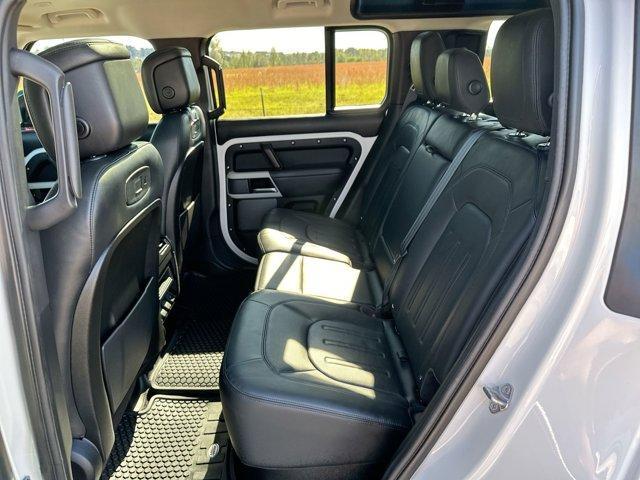 Photo of 2020 Fuji White Land Rover Defender