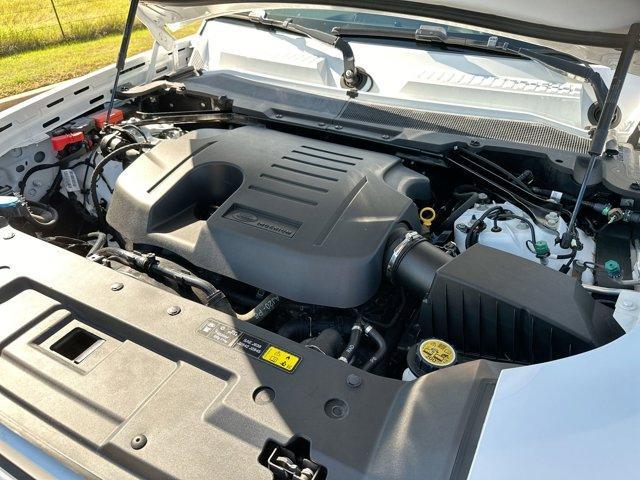 Photo of 2020 Fuji White Land Rover Defender