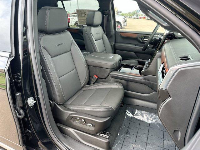 Photo of 2025 Onyx Black GMC Yukon XL