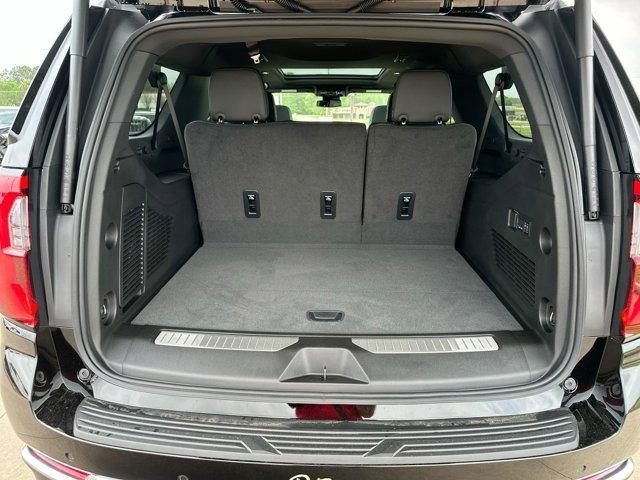 Photo of 2025 Onyx Black GMC Yukon XL