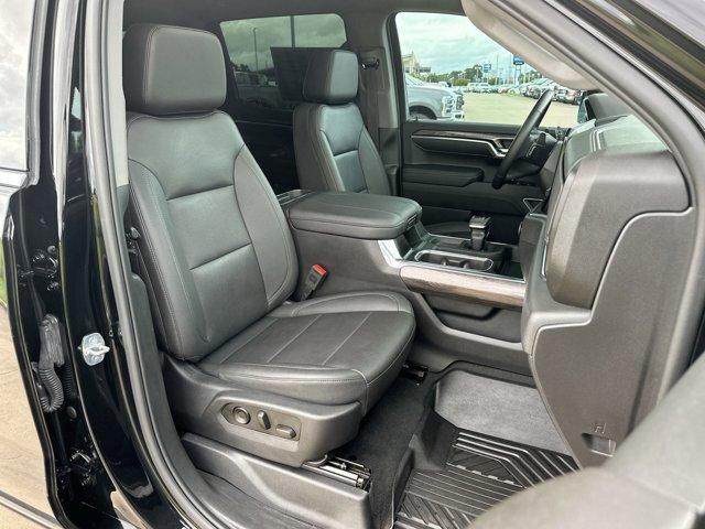 Photo of 2023 Black Chevrolet Silverado 1500