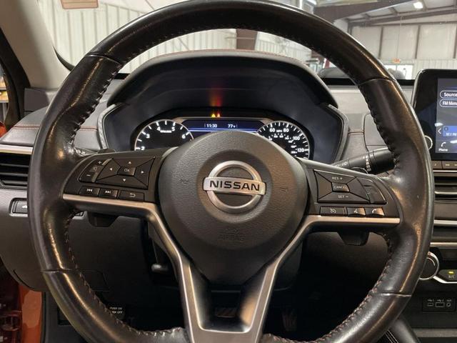 Photo of 2022 Sunset Drift Chromaflair Nissan Altima