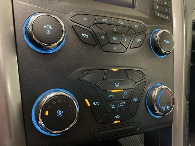 Photo of 2020 White Ford Fusion