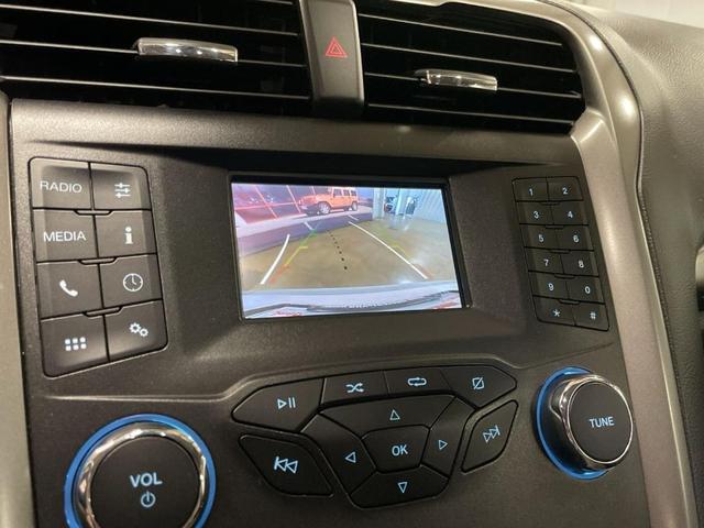 Photo of 2020 White Ford Fusion