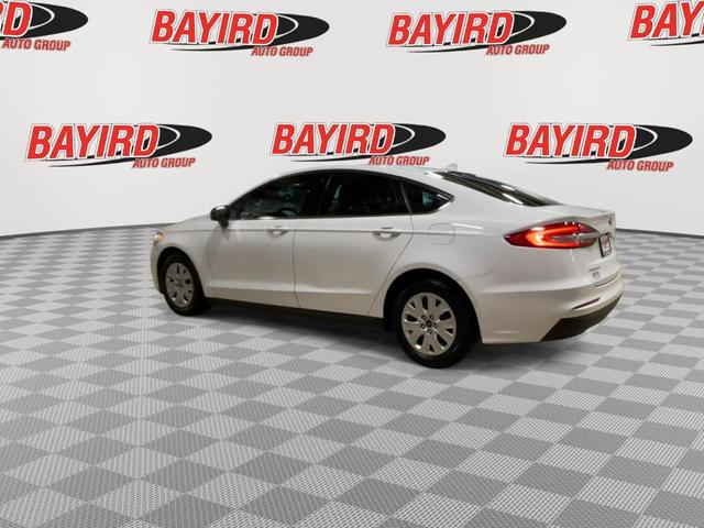 Photo of 2020 White Ford Fusion