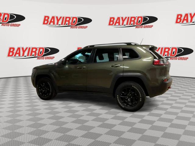 Photo of 2021 Green Jeep Cherokee