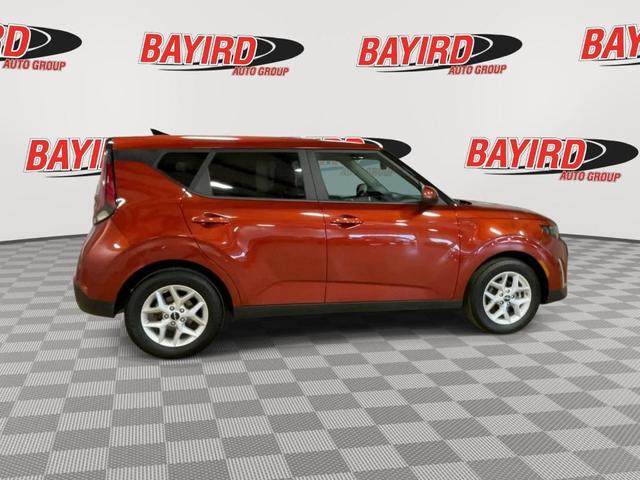 Photo of 2024 Mars Orange Kia Soul