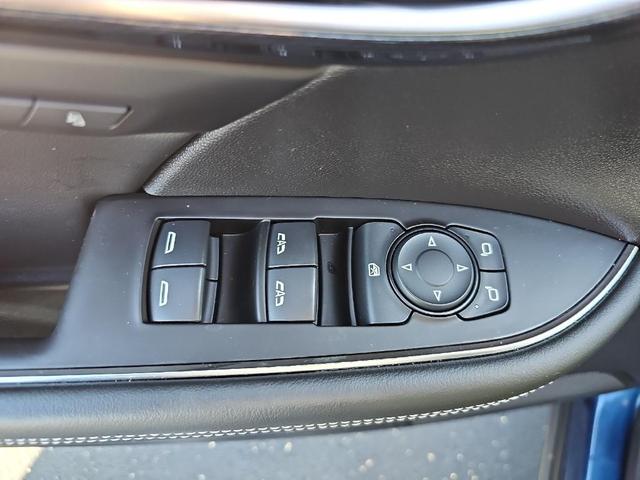 Photo of 2023 Blue Buick Envision