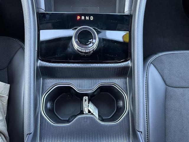 Photo of 2025 Bright White Jeep Grand Cherokee L