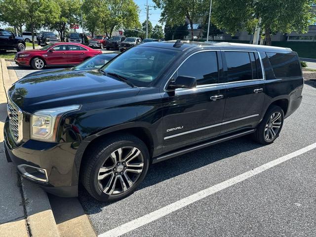 Photo of 2018 Onyx Black GMC Yukon XL