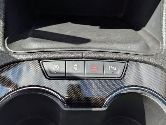 Photo of 2023 Summit White GMC Acadia