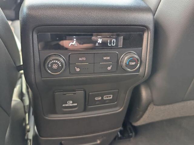 Photo of 2023 Summit White GMC Acadia