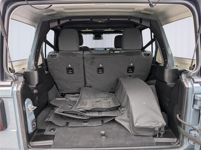 Photo of 2024 Anvil Clear Coat Jeep Wrangler