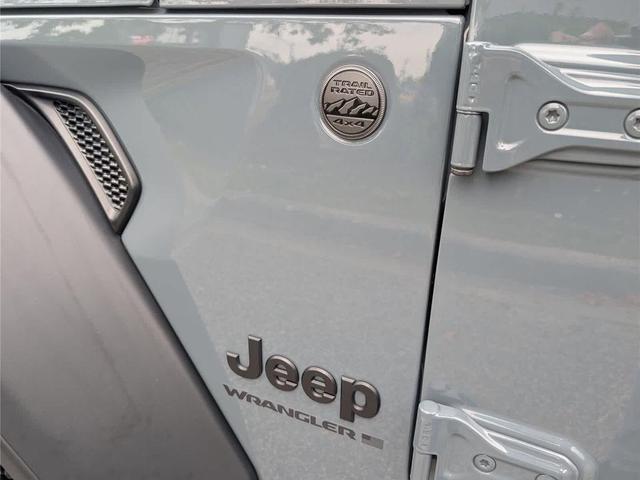 Photo of 2024 Anvil Clear Coat Jeep Wrangler