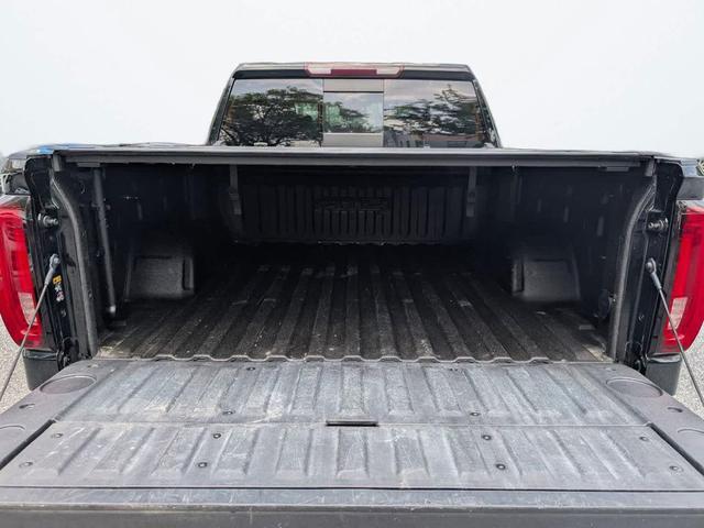Photo of 2020 Onyx Black GMC Sierra 1500