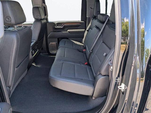 Photo of 2024 Onyx Black GMC Sierra 2500