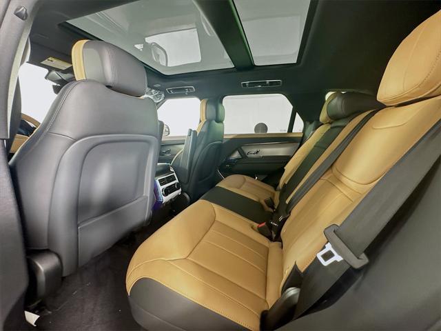 Photo of 2025 Varesine Blue Metallic Land Rover Range Rover Sport