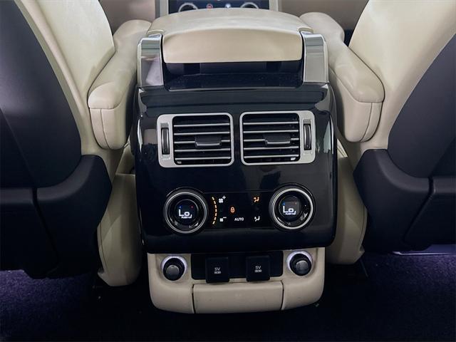 Photo of 2019 Santorini Black Metallic Land Rover Range Rover