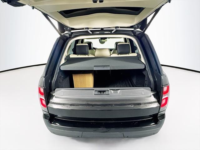 Photo of 2019 Santorini Black Metallic Land Rover Range Rover
