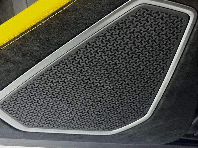 Photo of 2024 Nero Helene Metallic Lamborghini Urus