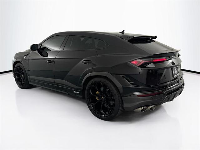 Photo of 2024 Nero Helene Metallic Lamborghini Urus