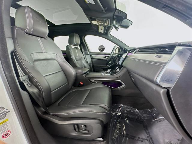 Photo of 2025 White Jaguar F-PACE