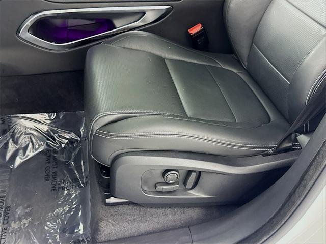 Photo of 2025 White Jaguar F-PACE