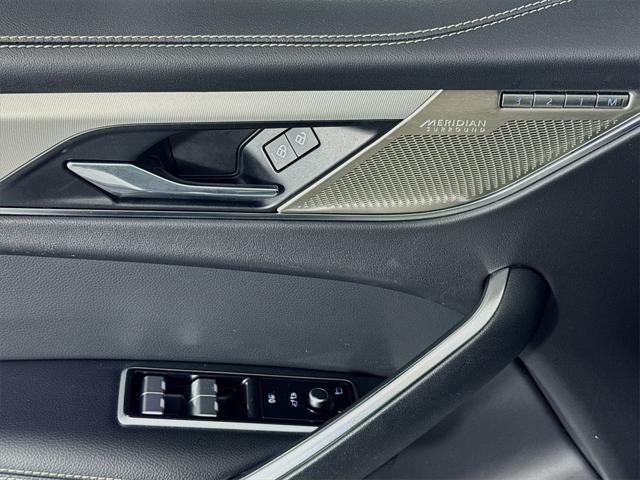 Photo of 2025 White Jaguar F-PACE