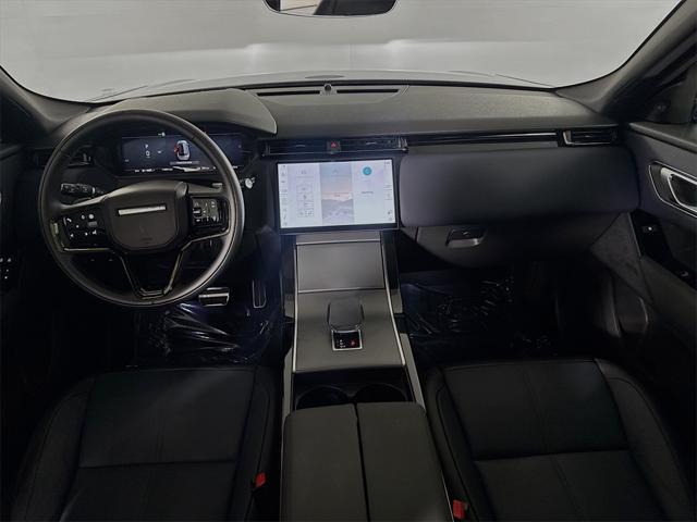 Photo of 2025 Arroios Grey Metallic Land Rover Range Rover Velar