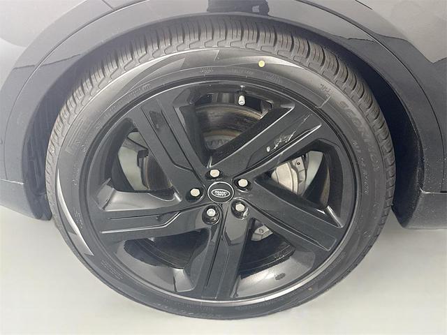 Photo of 2025 Santorini Black Metallic Land Rover Discovery
