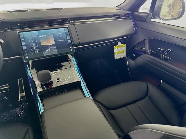 Photo of 2025 Santorini Black Metallic Land Rover Range Rover Sport