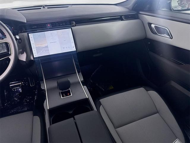 Photo of 2026 Giola Green Metallic Land Rover Range Rover Velar