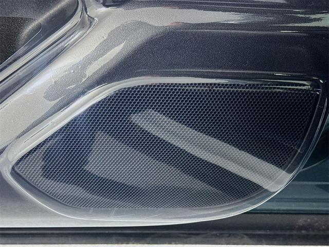 Photo of 2026 Giola Green Metallic Land Rover Range Rover Velar