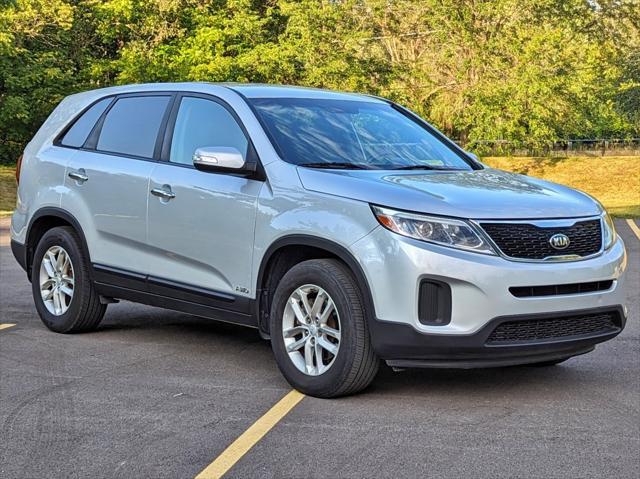 Photo of 2015 SILVER Kia Sorento