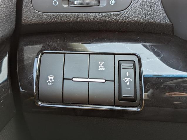 Photo of 2015 SILVER Kia Sorento