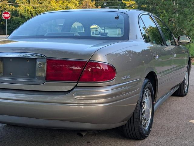 Photo of 2001 Golden Globe Metallic Buick LeSabre
