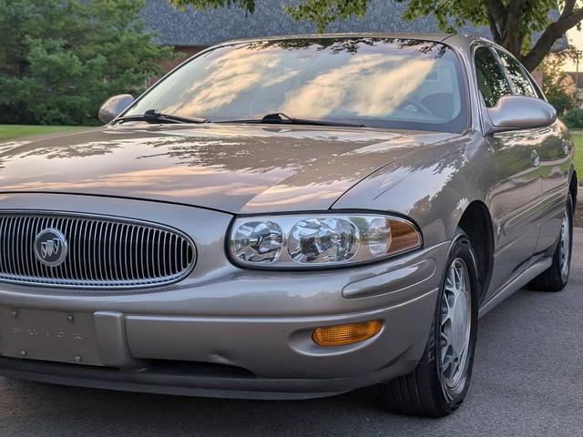Photo of 2001 Golden Globe Metallic Buick LeSabre