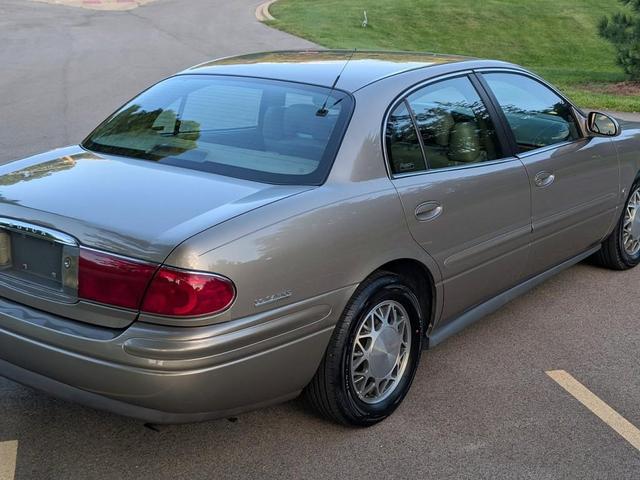 Photo of 2001 Golden Globe Metallic Buick LeSabre