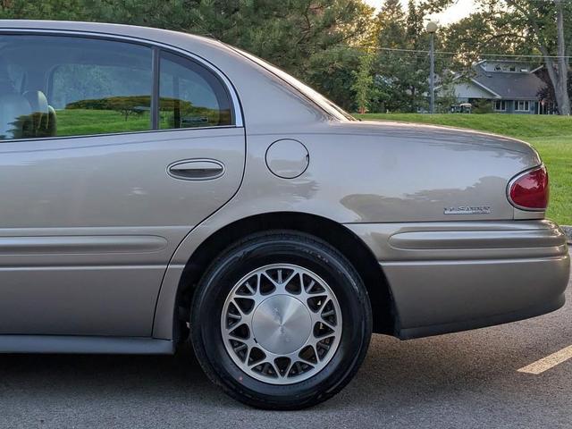 Photo of 2001 Golden Globe Metallic Buick LeSabre