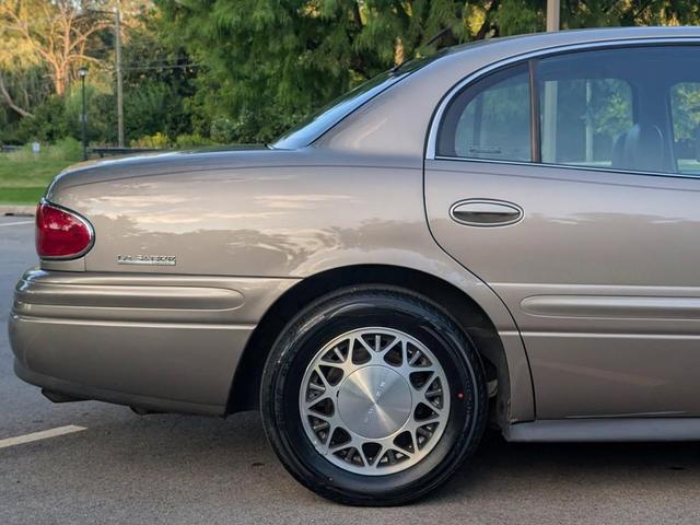 Photo of 2001 Golden Globe Metallic Buick LeSabre