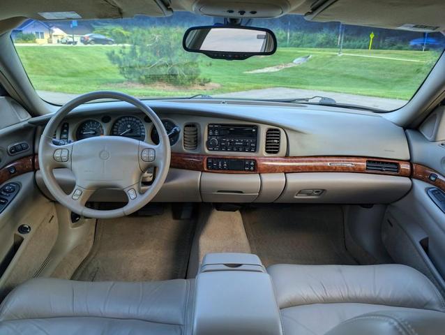 Photo of 2001 Golden Globe Metallic Buick LeSabre