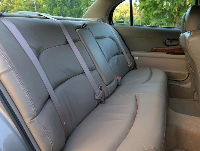 Photo of 2001 Golden Globe Metallic Buick LeSabre